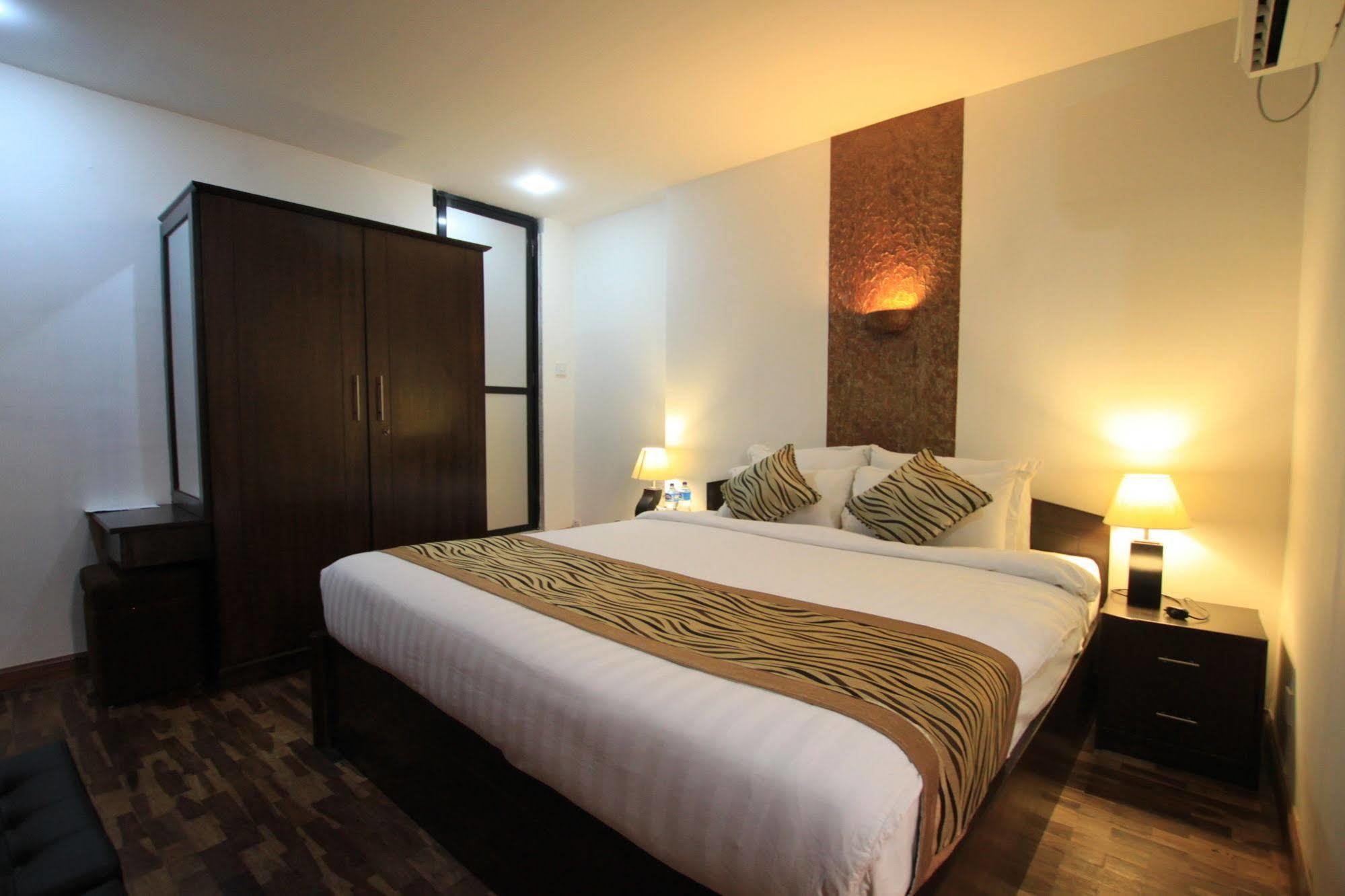 Gaju Suite Hotel Kathmandu Exterior photo