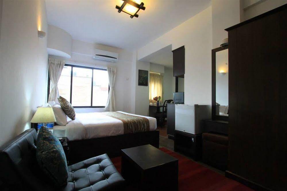 Gaju Suite Hotel Kathmandu Exterior photo